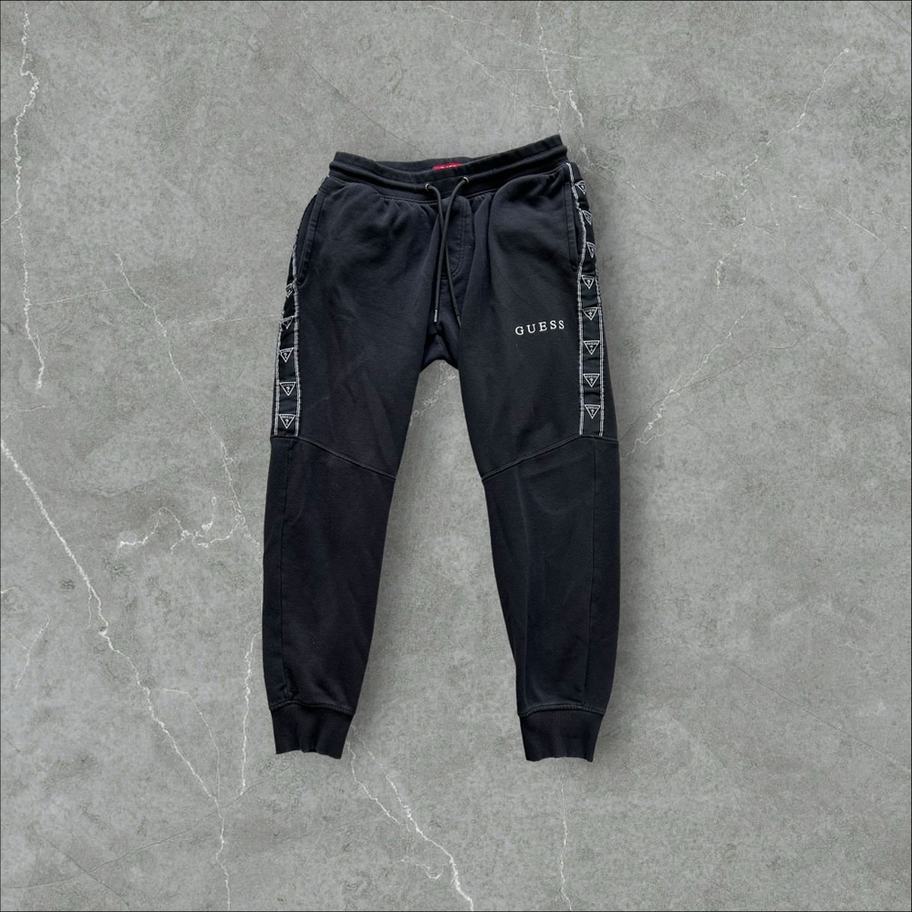 Guess Sweatpants